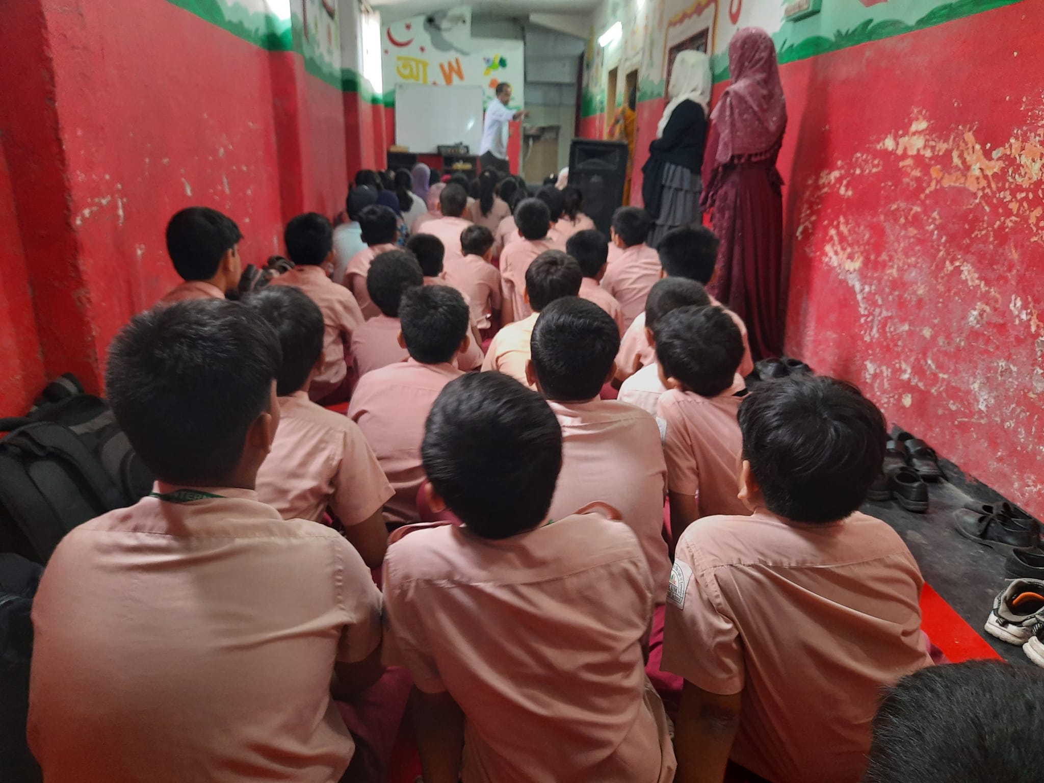 লাইসিয়াম স্কুলের ছাত্র -ছাএীদের নিয়ে চলছে Brain Boster Class